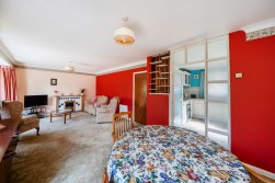 Cannon Way, Fetcham