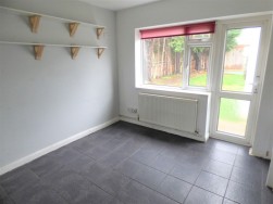 Randalls Crescent, Leatherhead