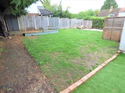 Randalls Crescent, Leatherhead