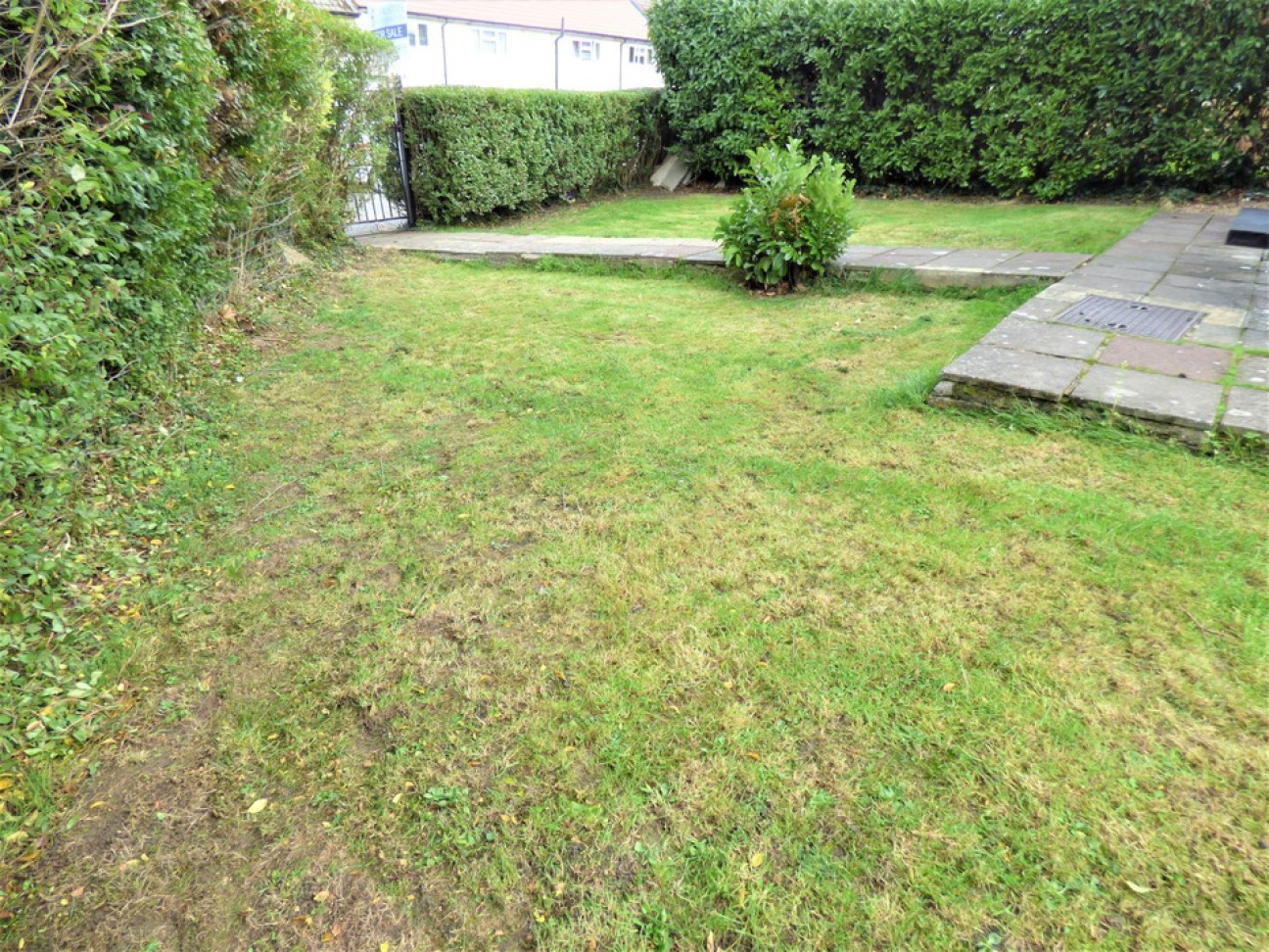 Randalls Crescent, Leatherhead