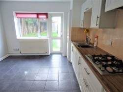 Randalls Crescent, Leatherhead