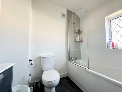 Randalls Crescent, Leatherhead