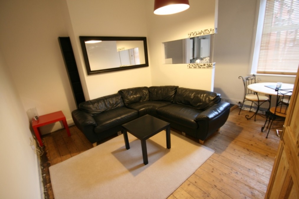 112 Gainsborough Grove, Newcastle upon Tyne, Tyne and Wear, NE4 5PJ, UK