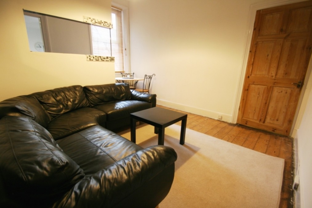 112 Gainsborough Grove, Newcastle upon Tyne, Tyne and Wear, NE4 5PJ, UK