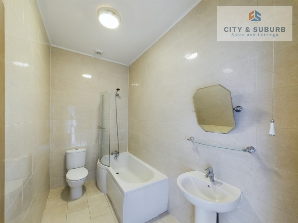 Flat 1 36 Beverley Terrace, North Shields, Tyne and Wear, NE30 4NU, UK