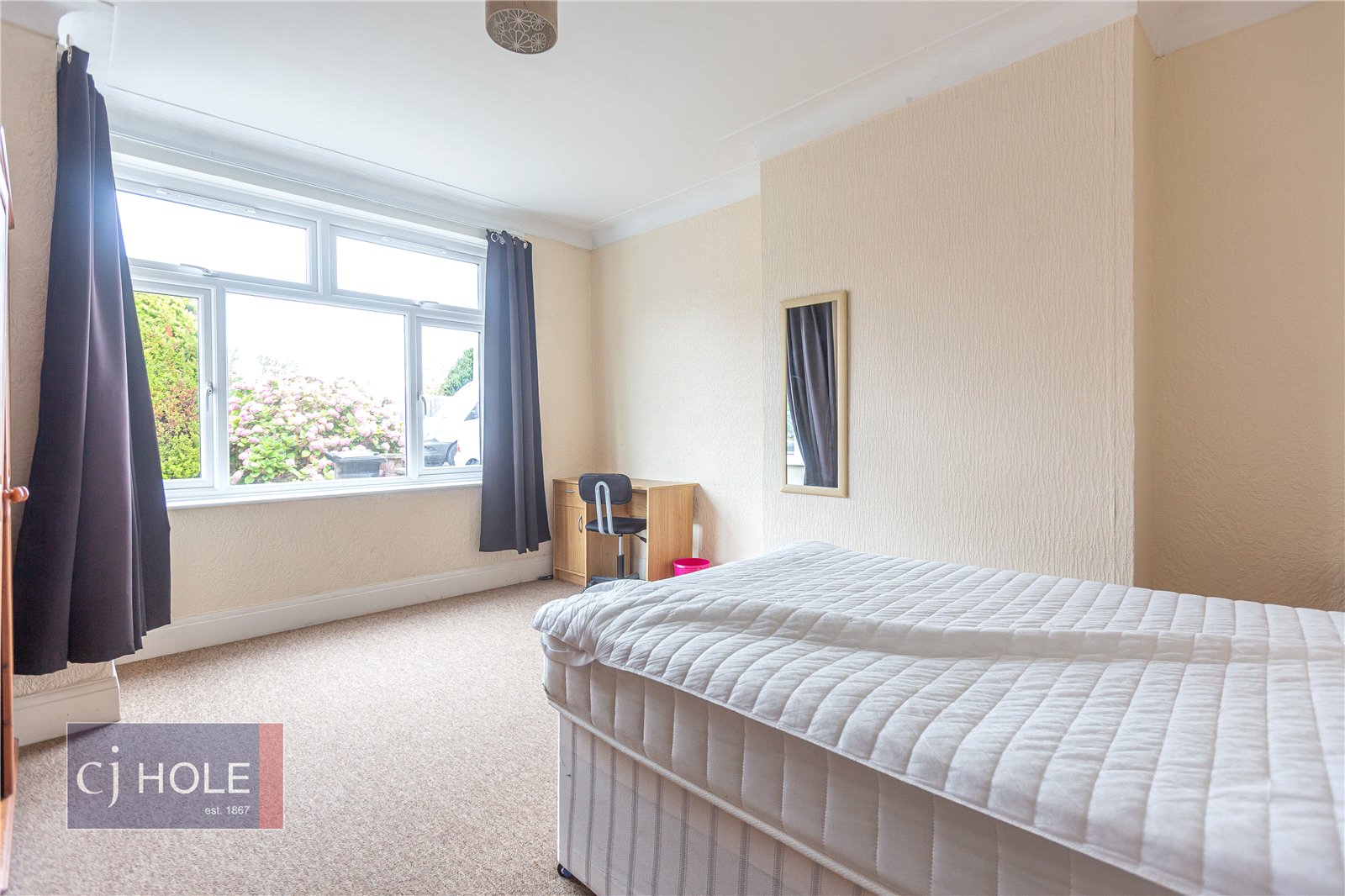 4 bedroom House to let in Horfield, Bristol