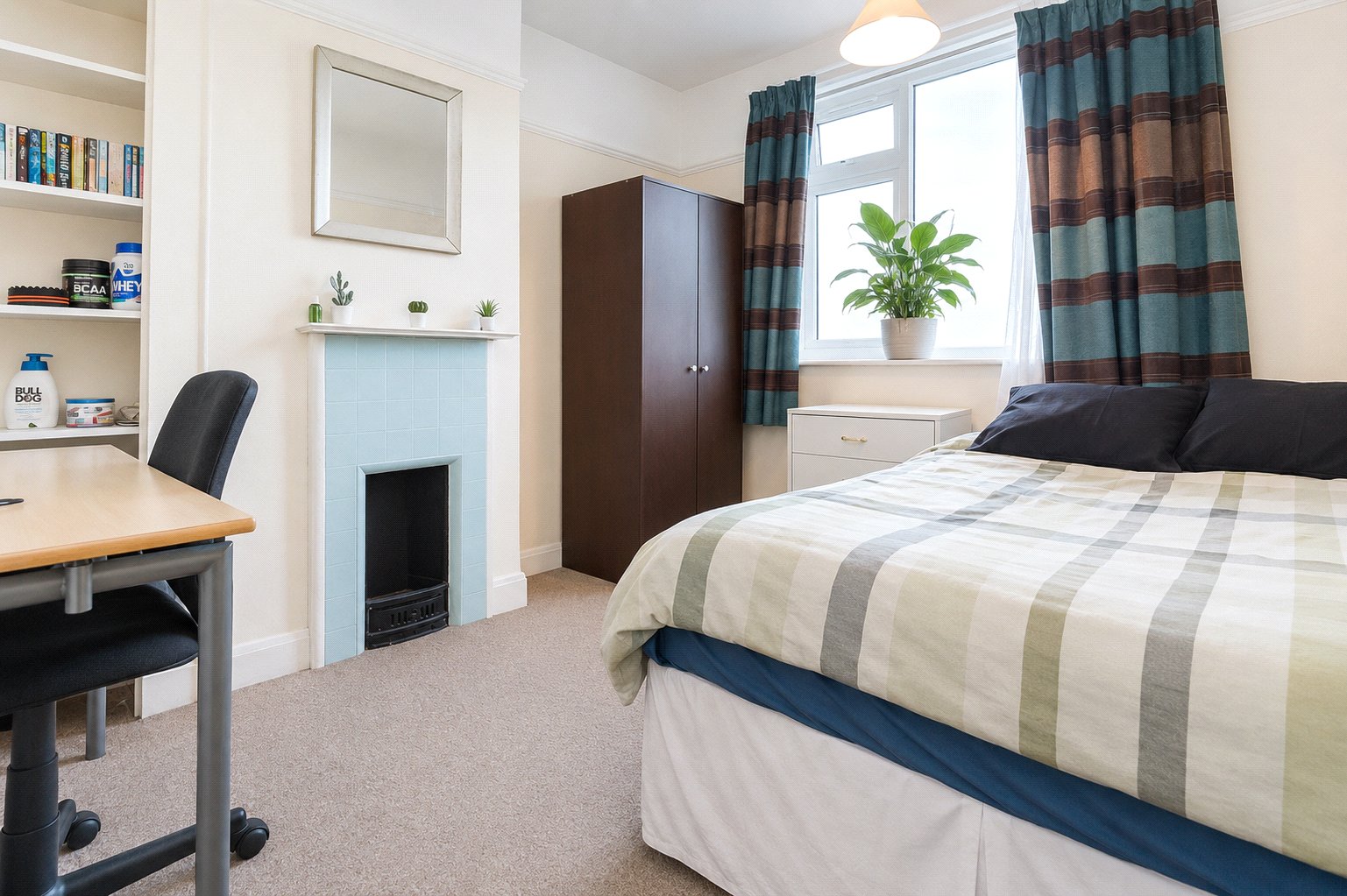 4 bedroom House to let in Horfield, Bristol