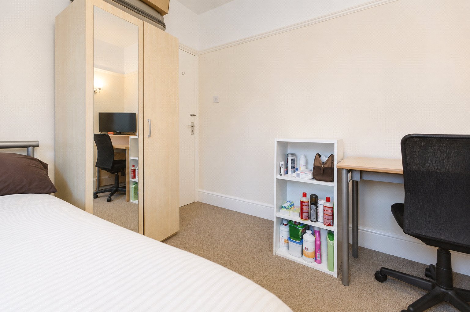 4 bedroom House to let in Horfield, Bristol