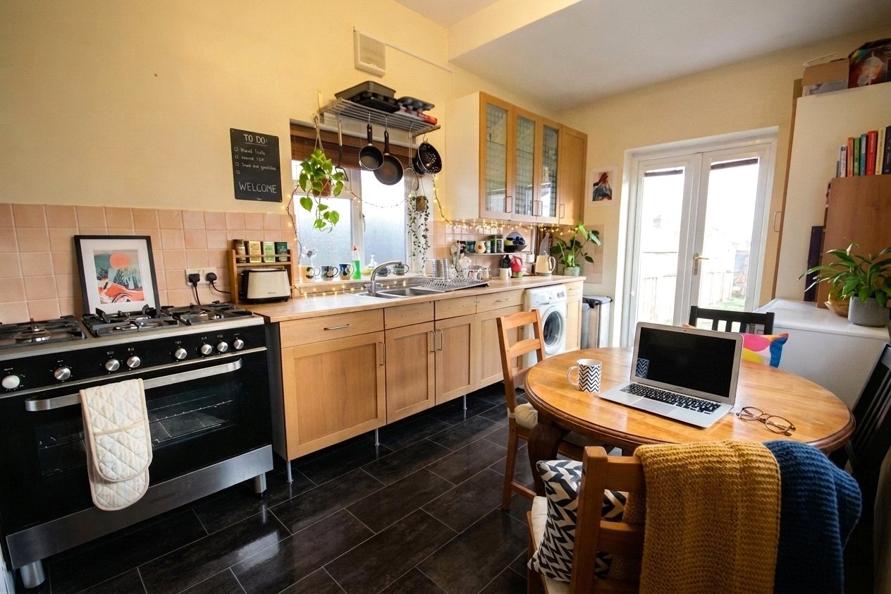 8 bedroom House to let in Horfield, Bristol