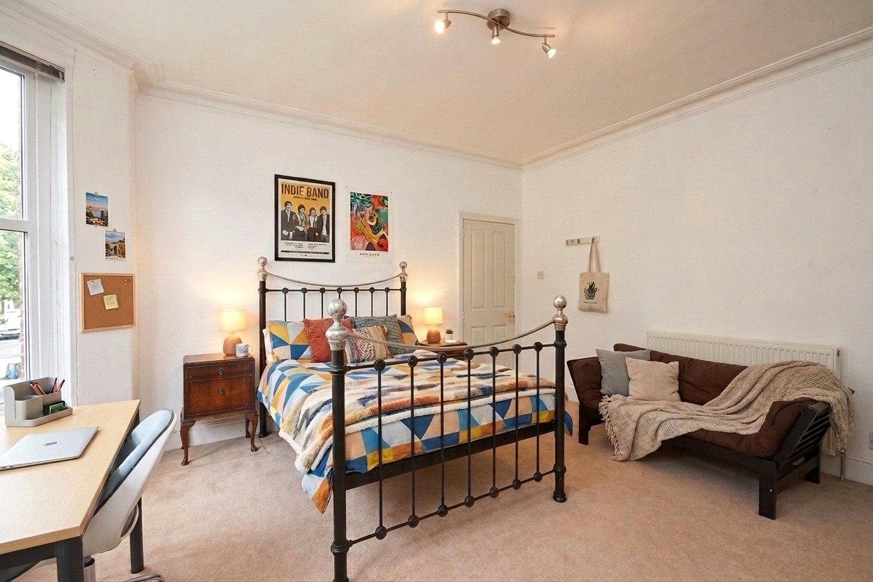 8 bedroom House to let in Horfield, Bristol