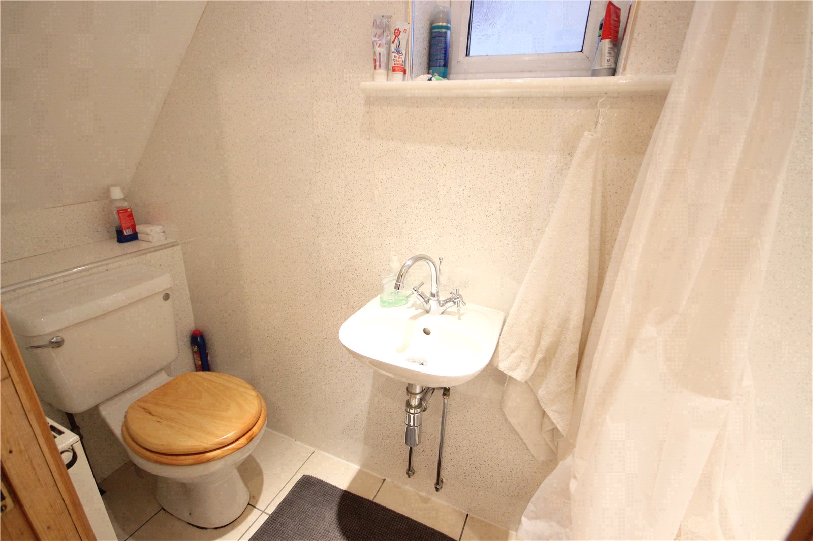8 bedroom House to let in Horfield, Bristol