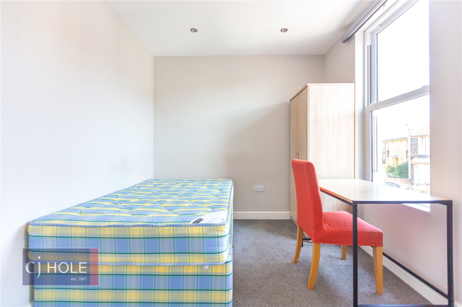 3 bedroom Flat to let in Horfield, Bristol