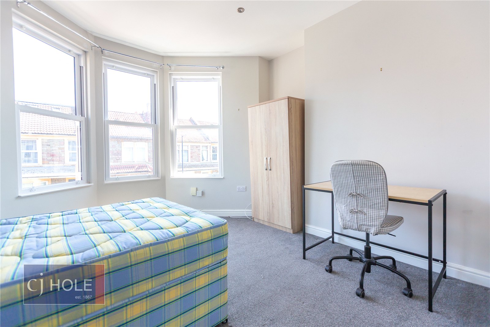3 bedroom Flat to let in Horfield, Bristol