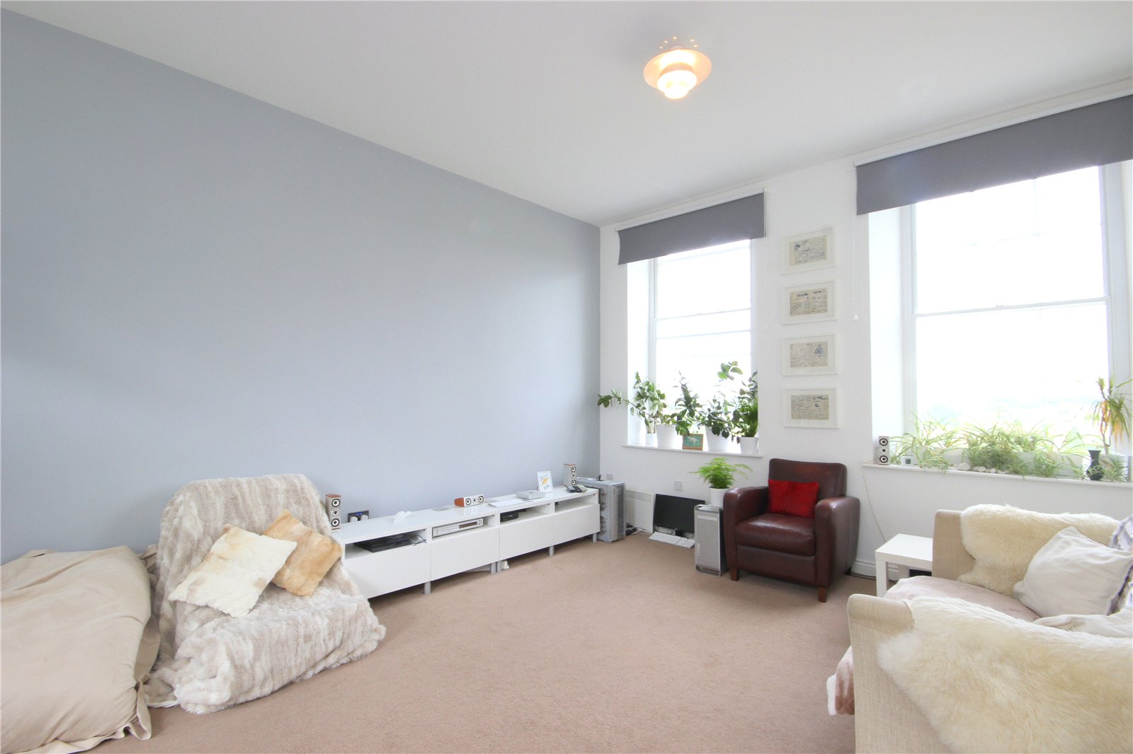 2 bedroom Flat to let in Bristol
