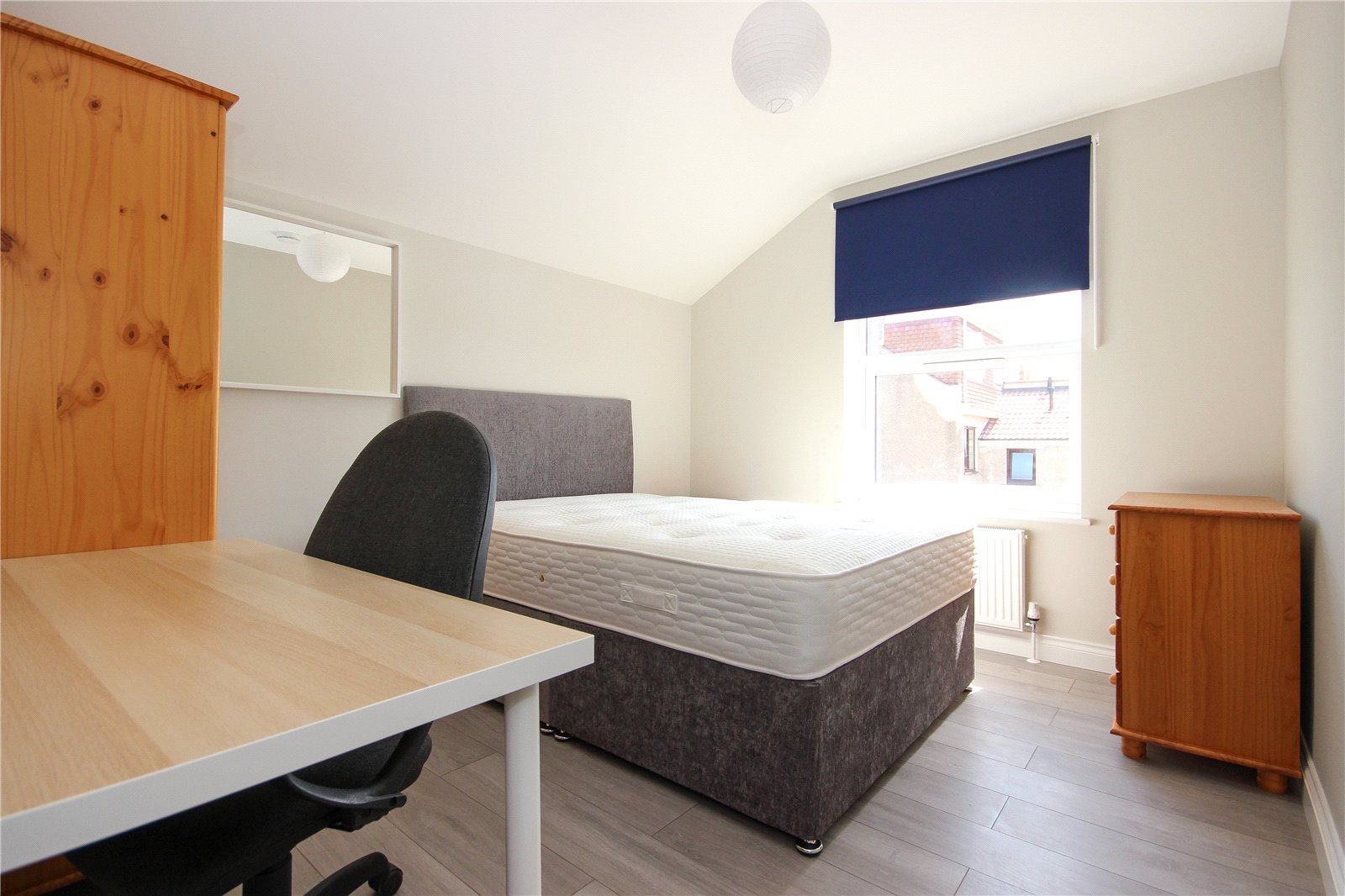 6 bedroom House to let in Horfield, Bristol