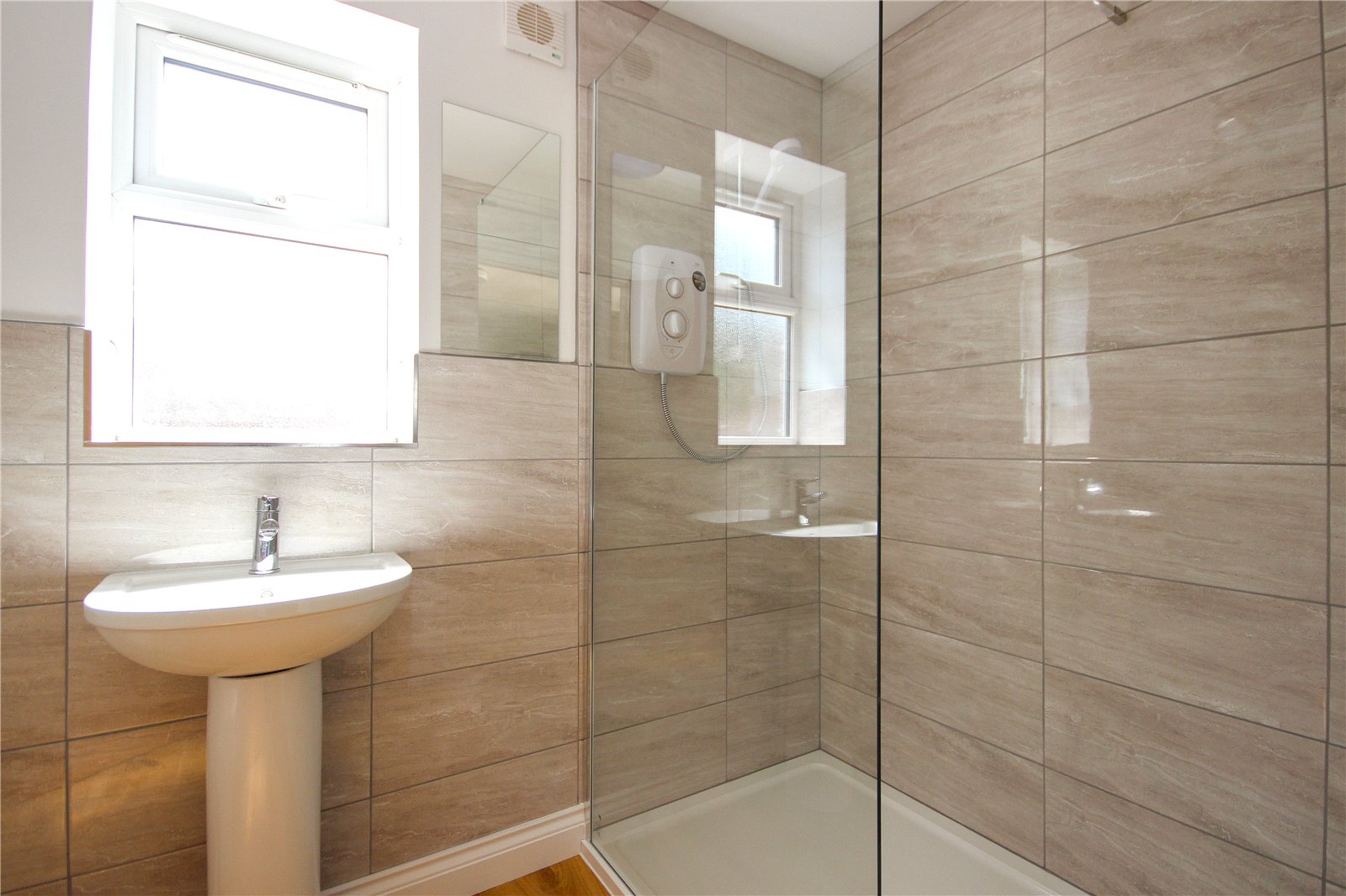 6 bedroom House to let in Horfield, Bristol