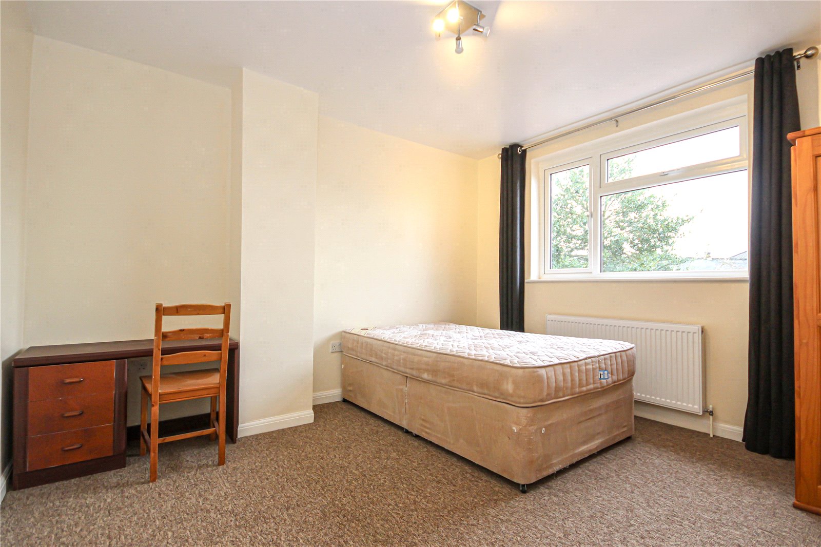 5 bedroom House to let in Southmead, Bristol