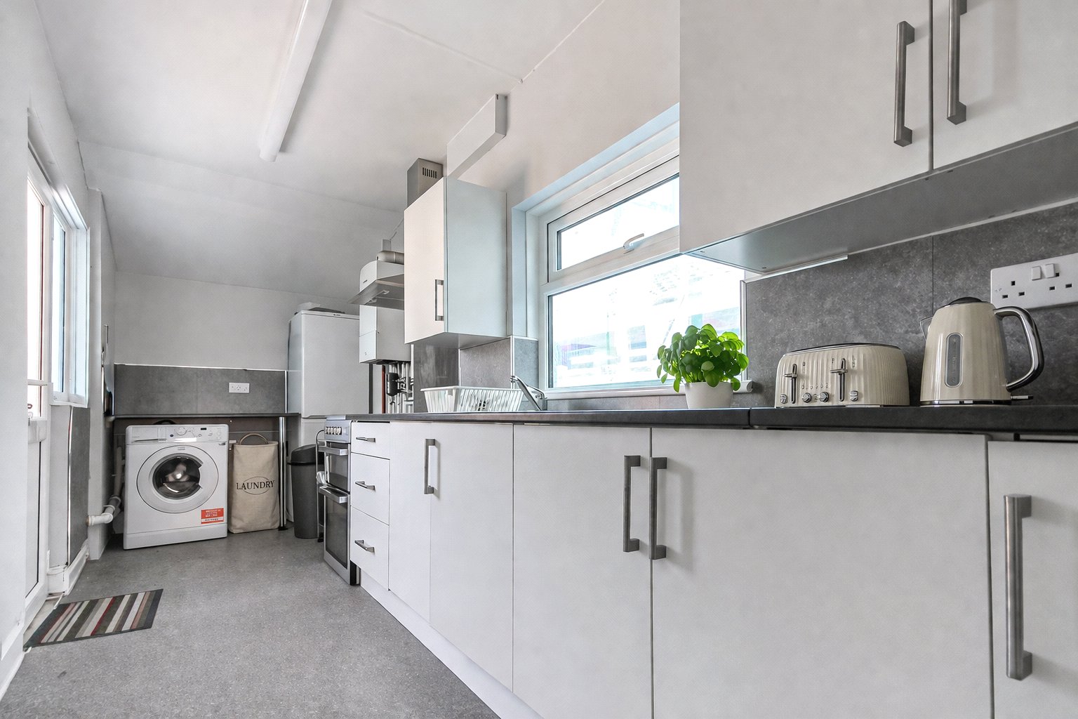 4 bedroom House to let in Horfield, Bristol