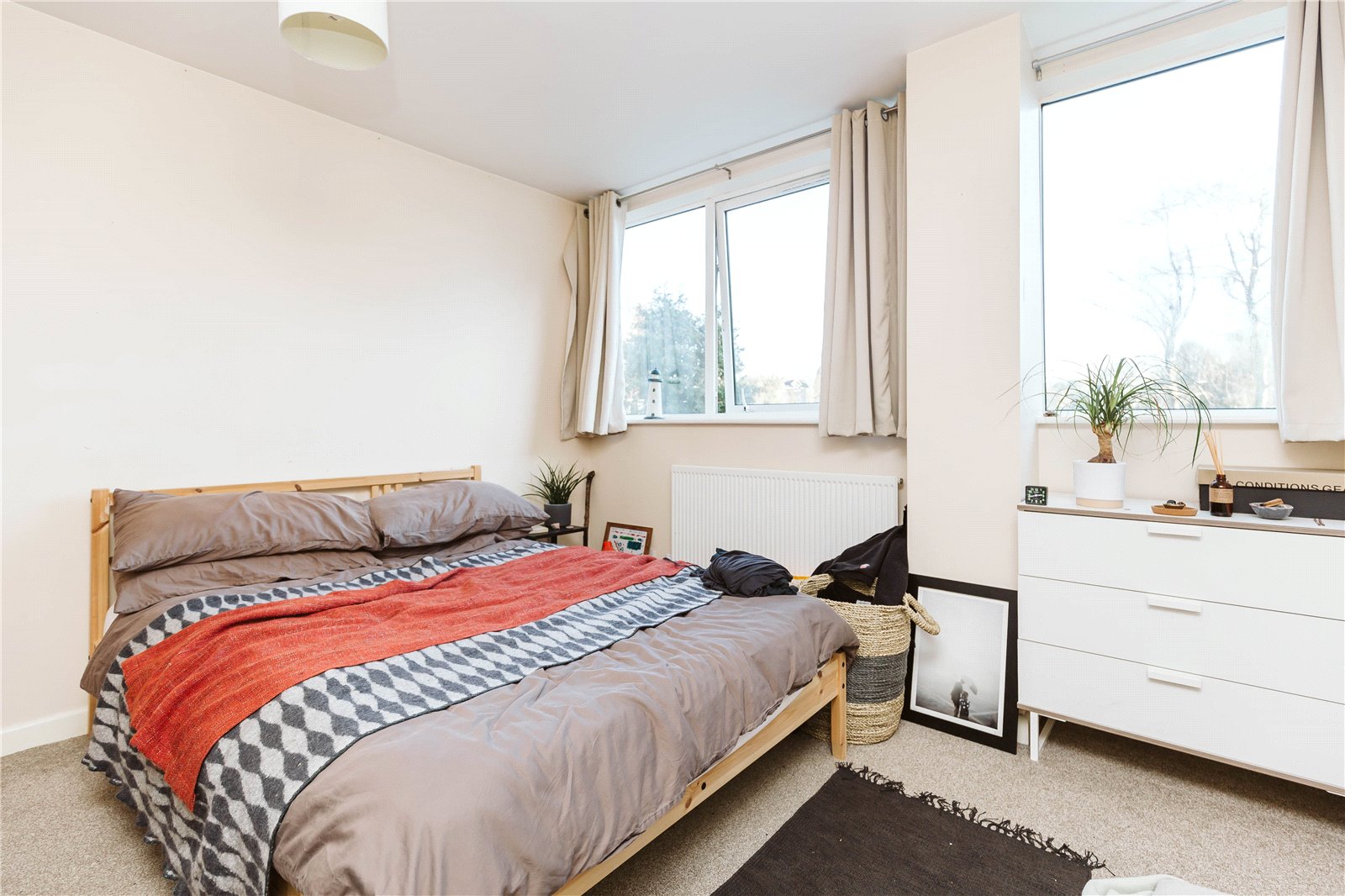 3 bedroom Flat to let in Hazelwood Road, Stoke Bishop, Bristol