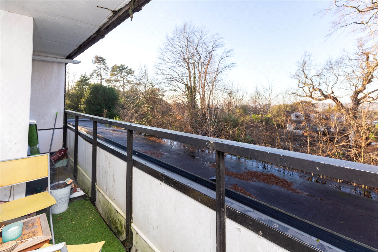 3 bedroom Flat to let in Hazelwood Road, Stoke Bishop, Bristol