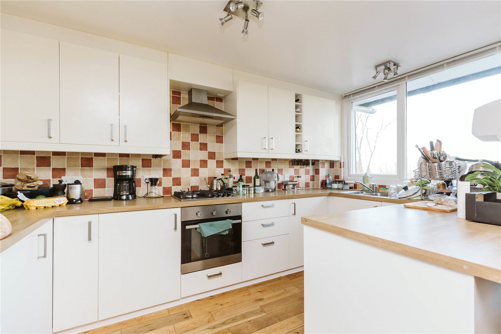 3 bedroom Flat to let in Hazelwood Road, Stoke Bishop, Bristol