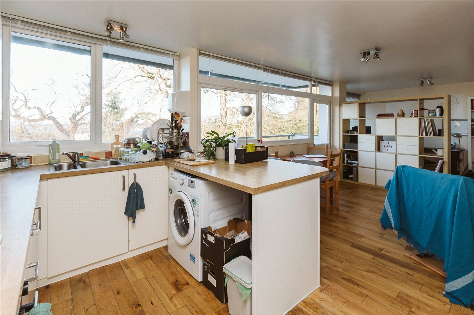 3 bedroom Flat to let in Hazelwood Road, Stoke Bishop, Bristol