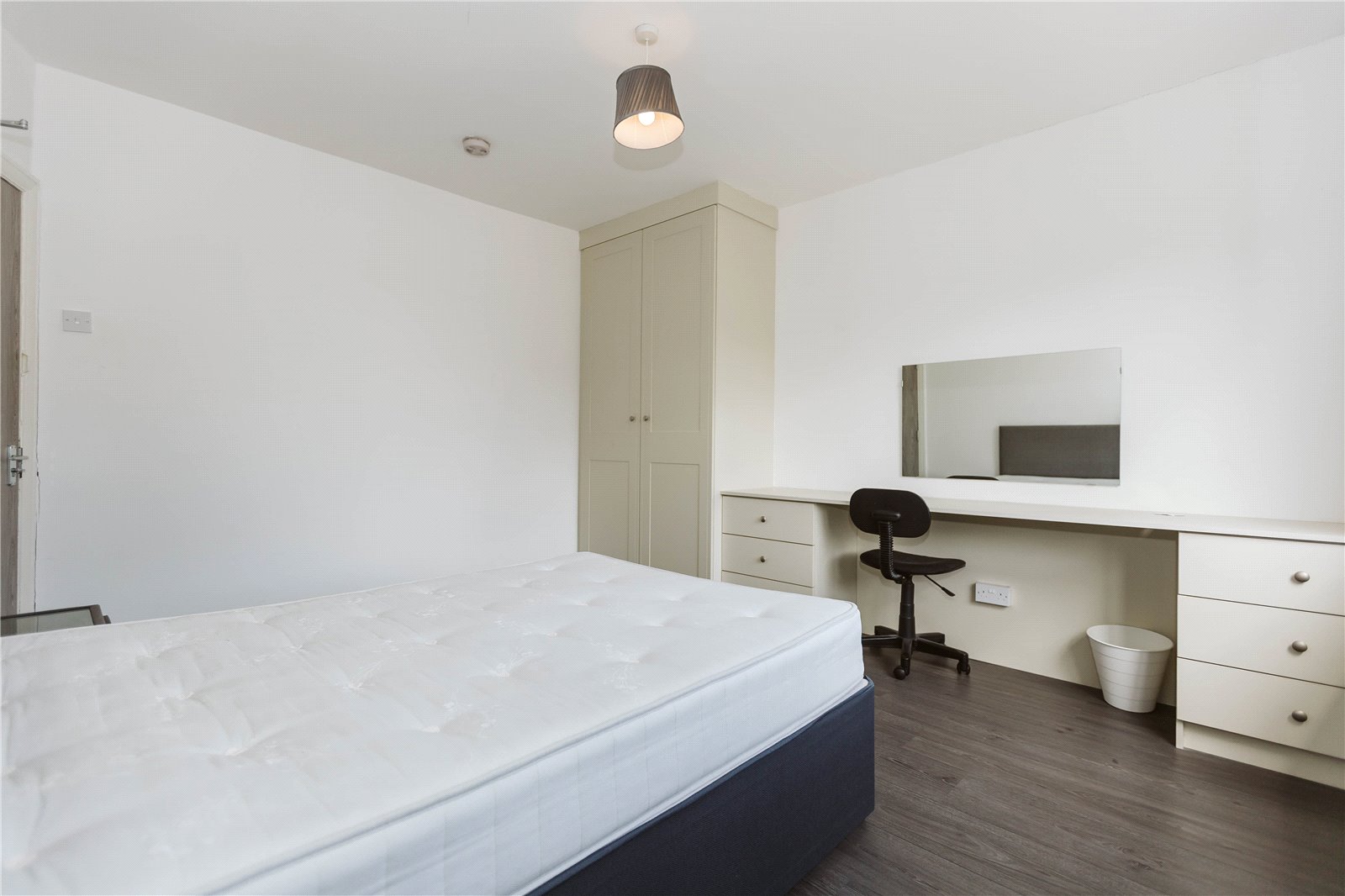 5 bedroom House to let in Southmead, Bristol