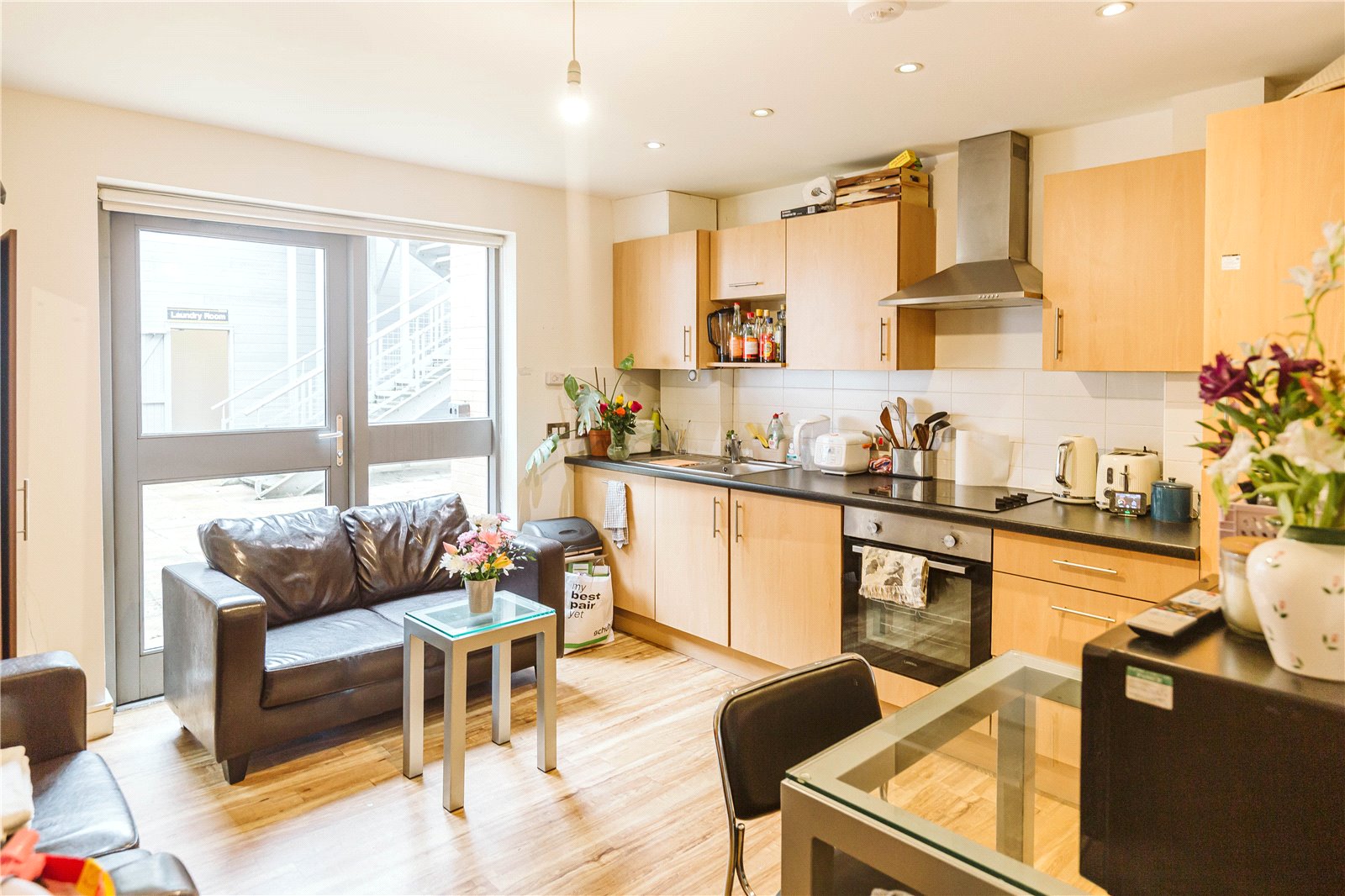3 bedroom Flat to let in Station Road, Montpelier, Bristol
