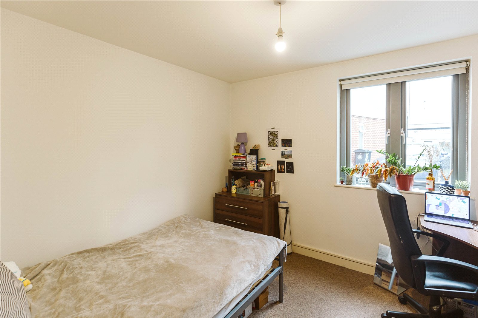 3 bedroom Flat to let in Station Road, Montpelier, Bristol