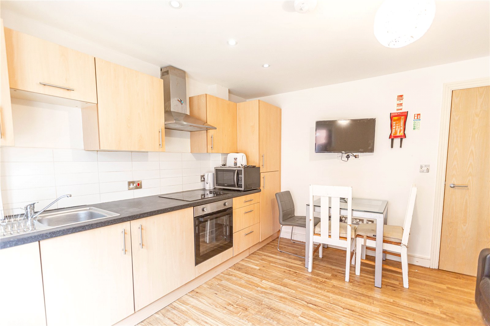 4 bedroom Flat to let in Station Road, Montpelier, Bristol
