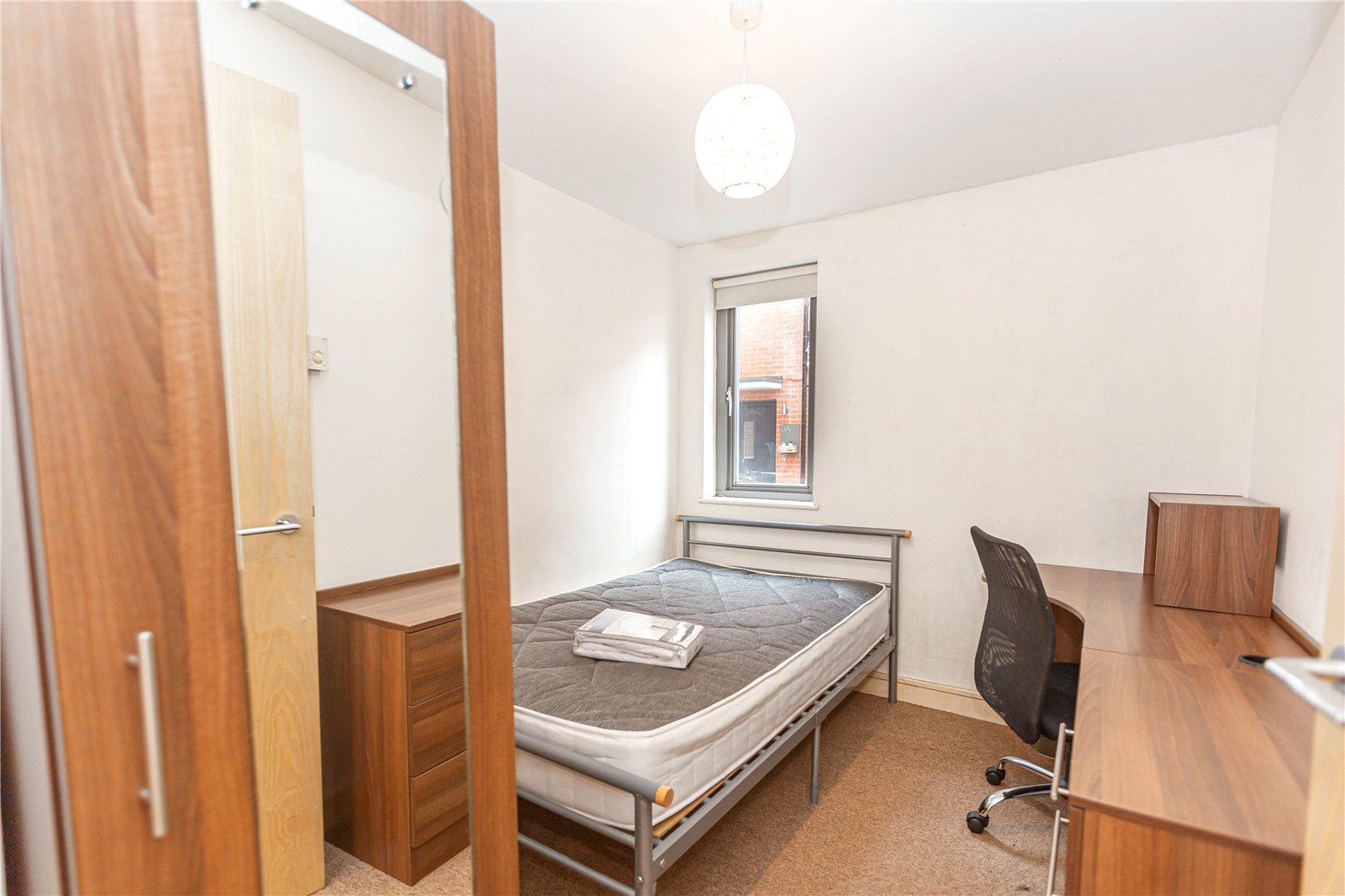 4 bedroom Flat to let in Station Road, Montpelier, Bristol