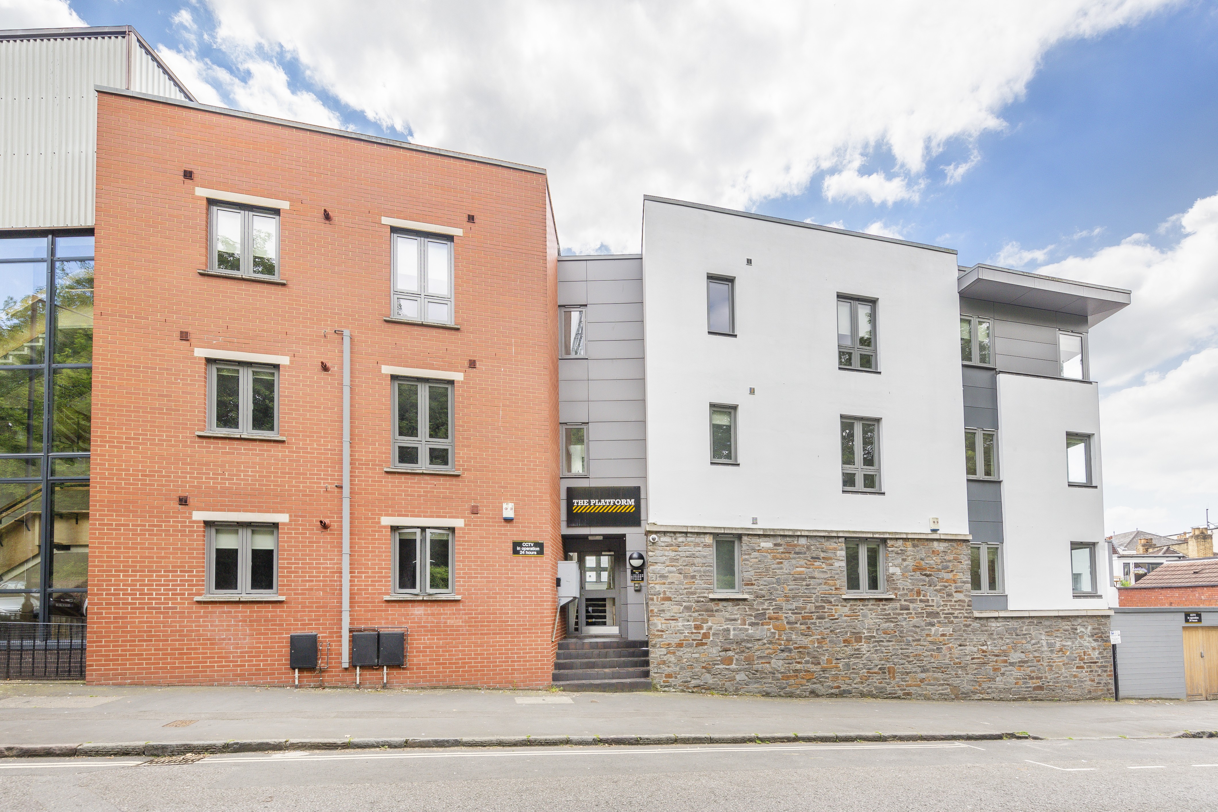 3 bedroom Flat to let in Station Road, Montpelier, Bristol