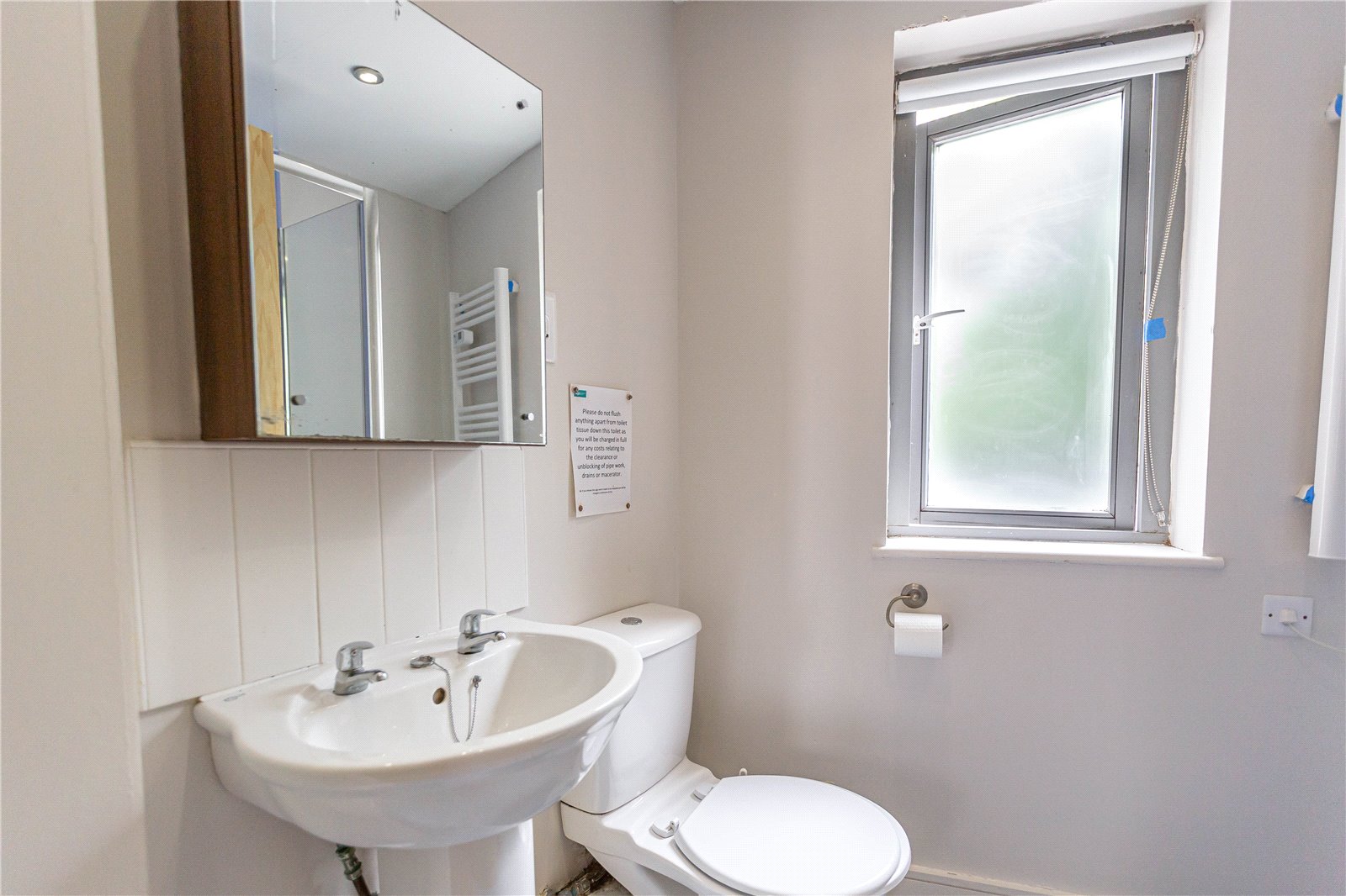 3 bedroom Flat to let in Station Road, Montpelier, Bristol