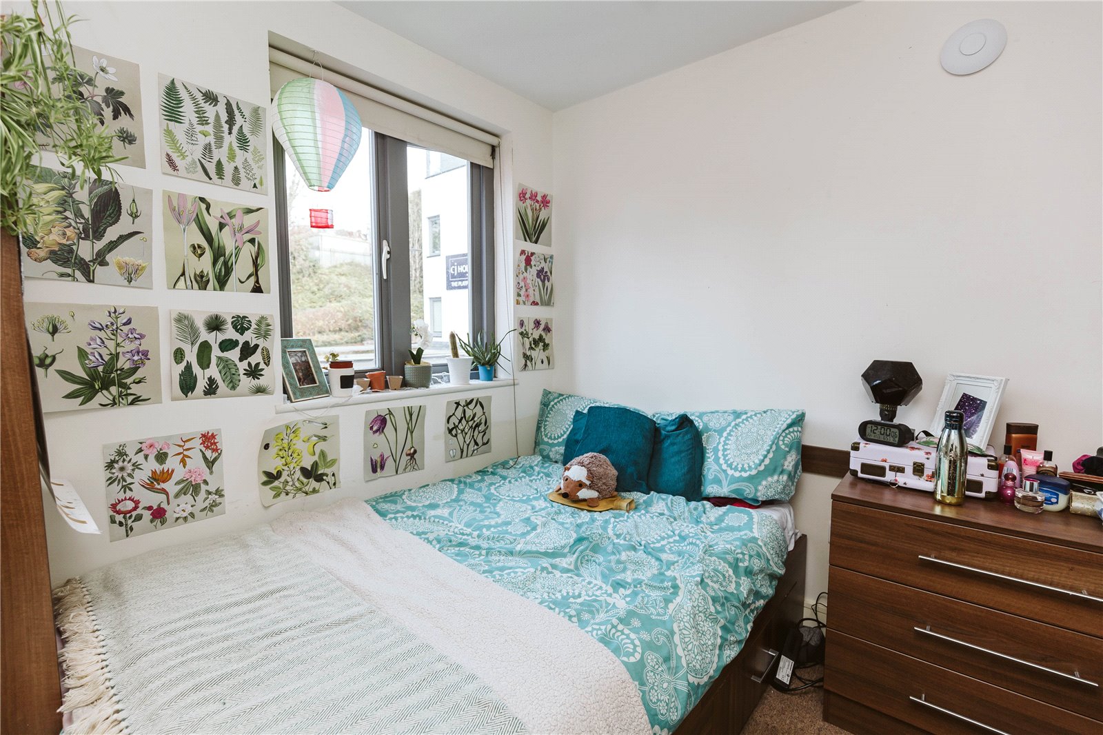4 bedroom Flat to let in Station Road, Montpelier, Bristol