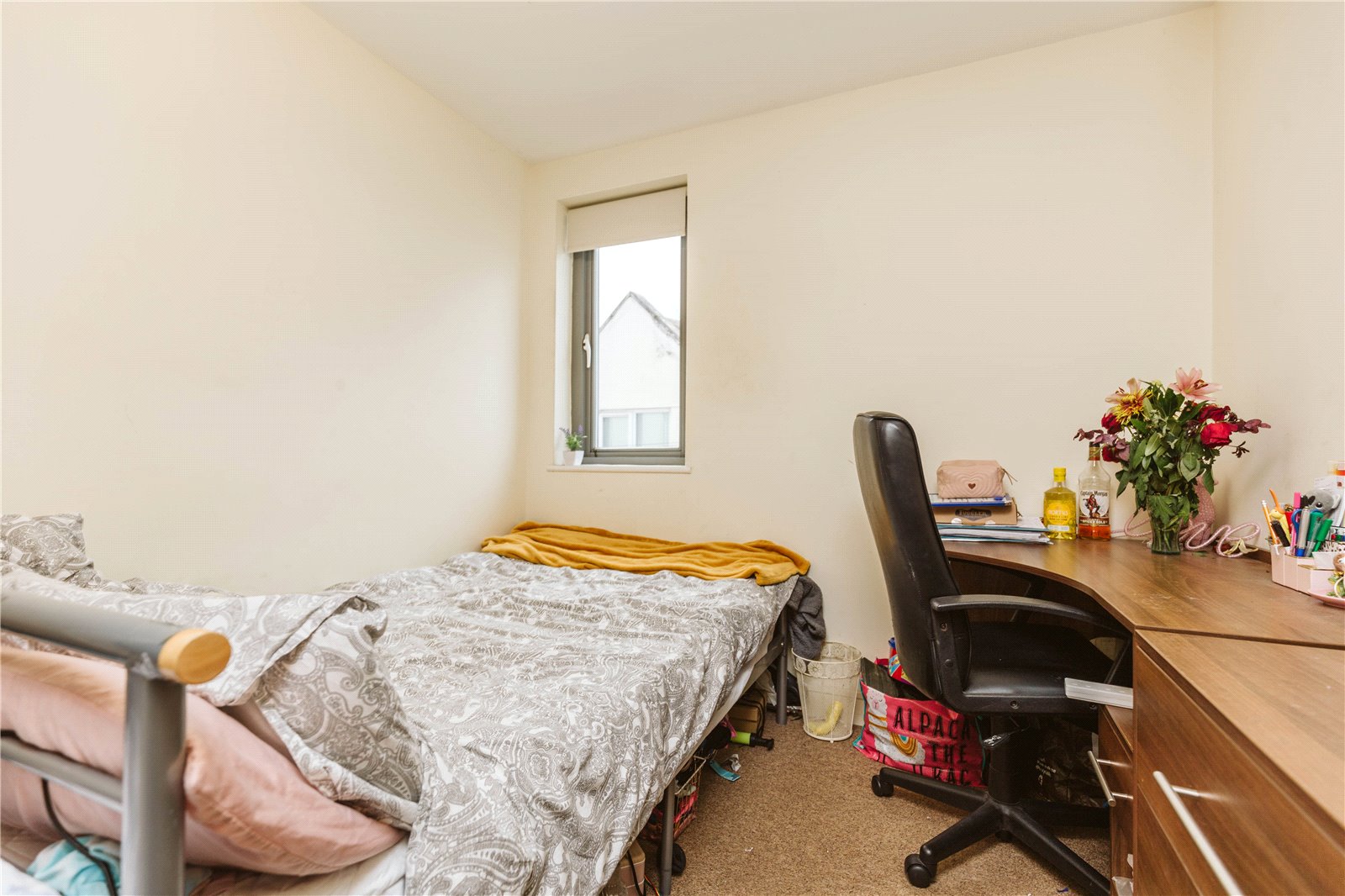 4 bedroom Flat to let in Station Road, Montpelier, Bristol