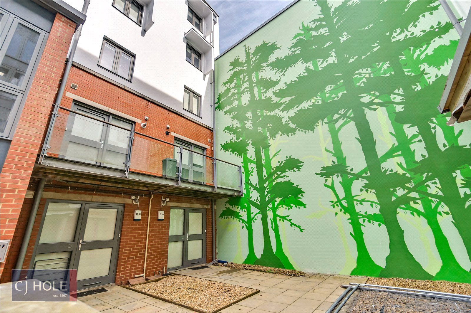 4 bedroom Flat to let in Station Road, Montpelier, Bristol