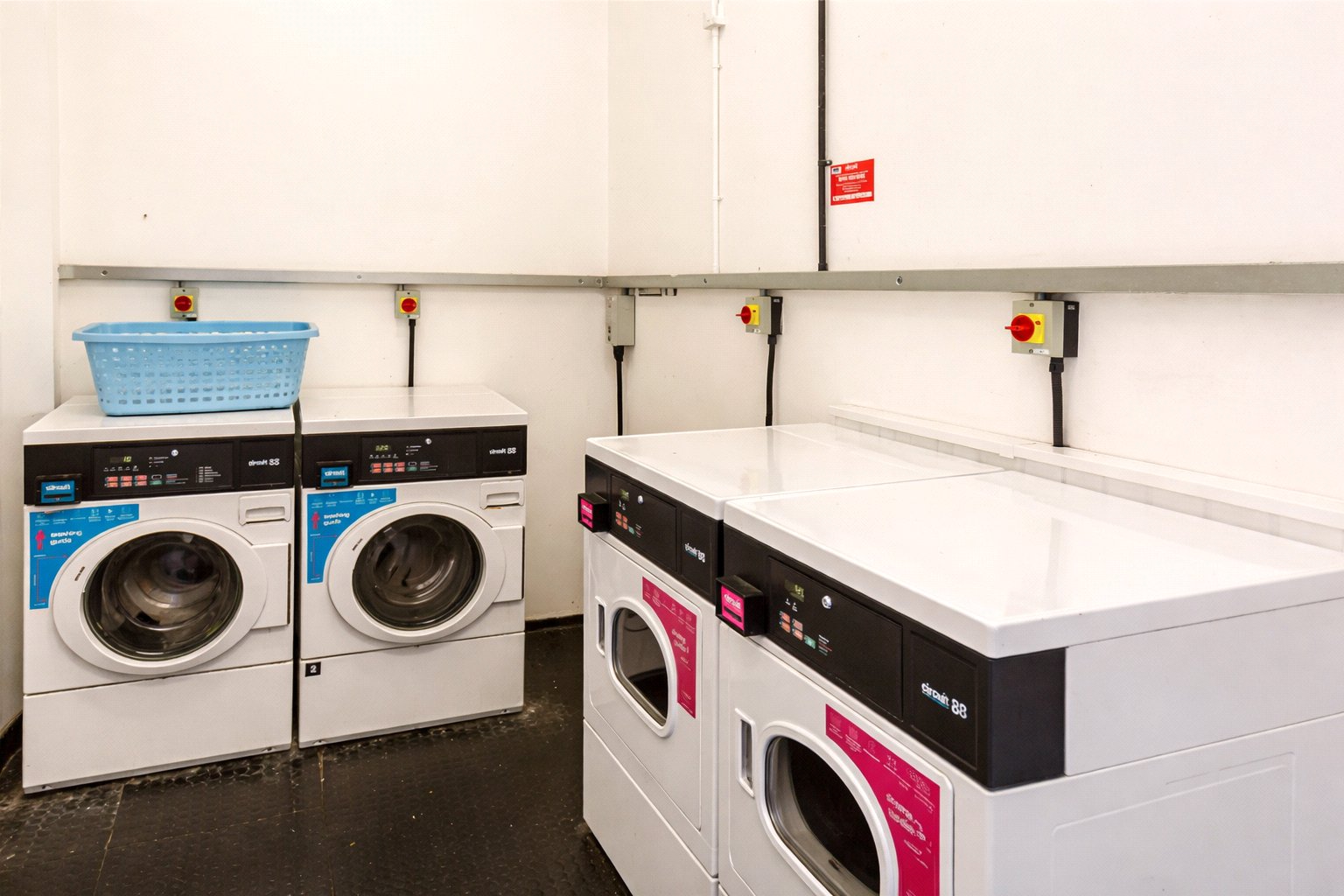 4 bedroom Flat to let in Station Road, Montpelier, Bristol