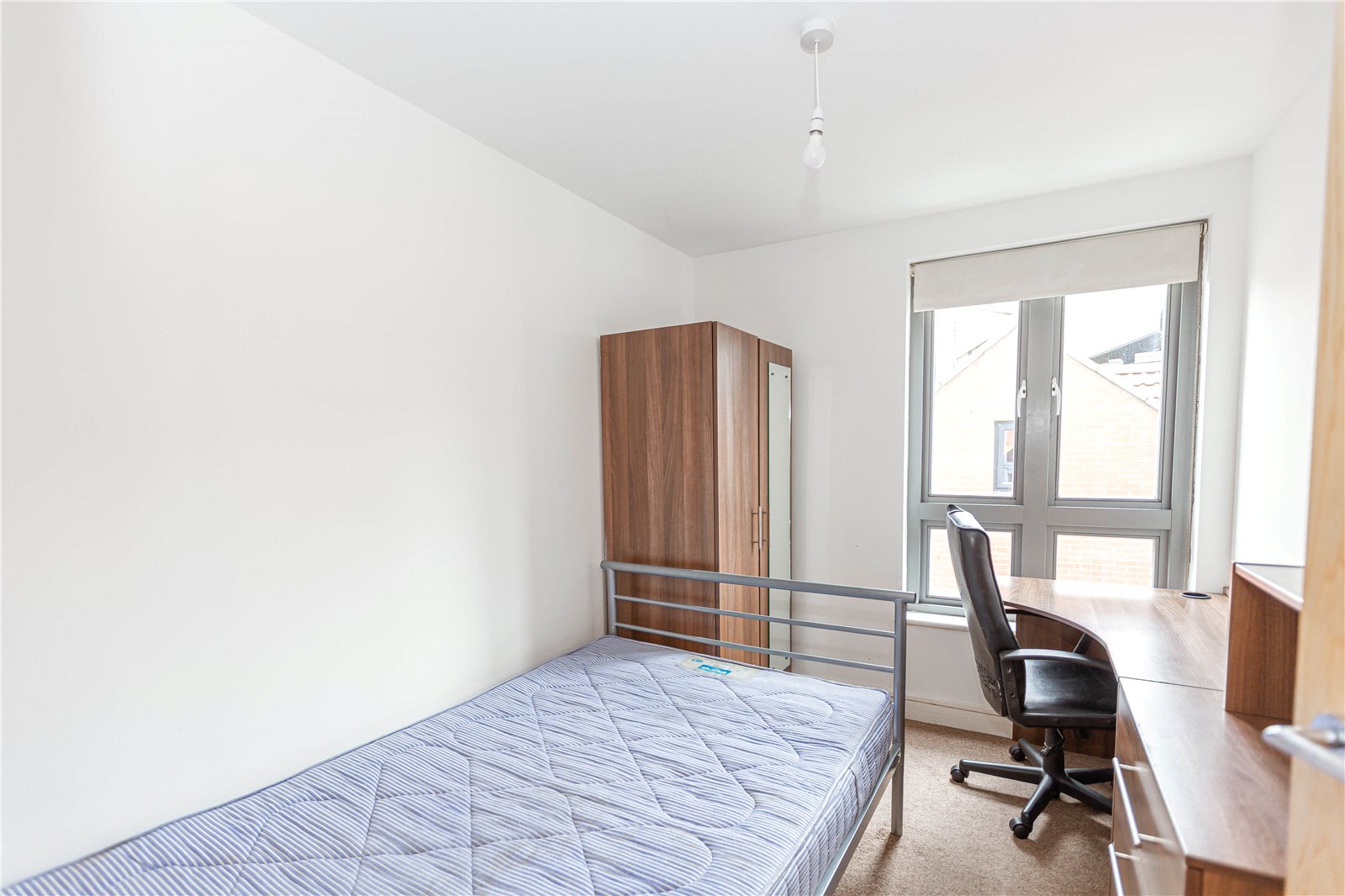 4 bedroom Flat to let in Station Road, Montpelier, Bristol
