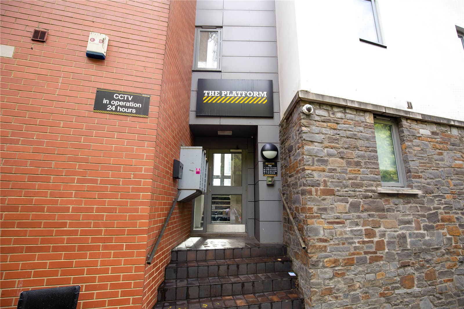 4 bedroom Flat to let in Station Road, Montpelier, Bristol