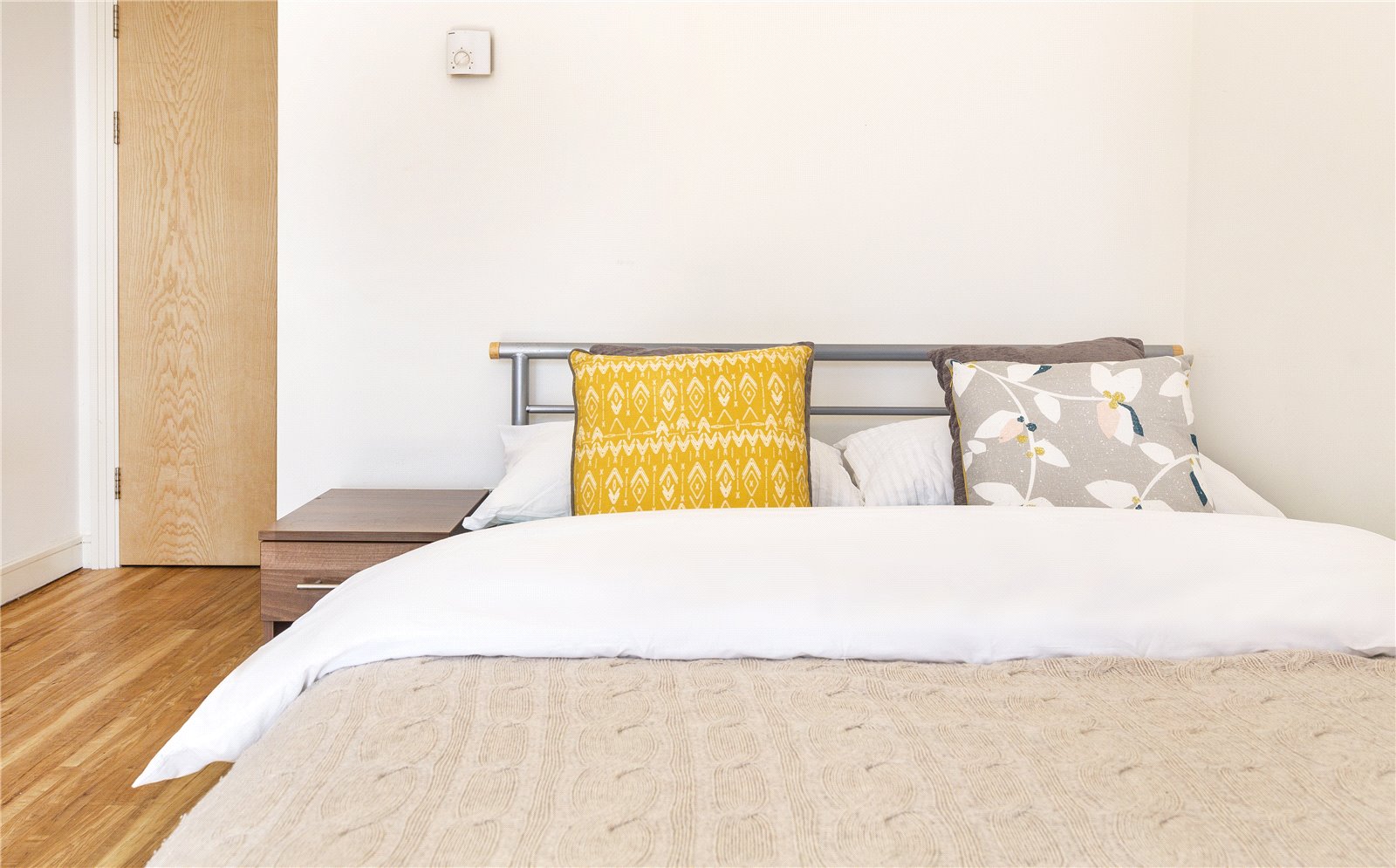 3 bedroom Flat to let in Station Road, Montpelier, Bristol