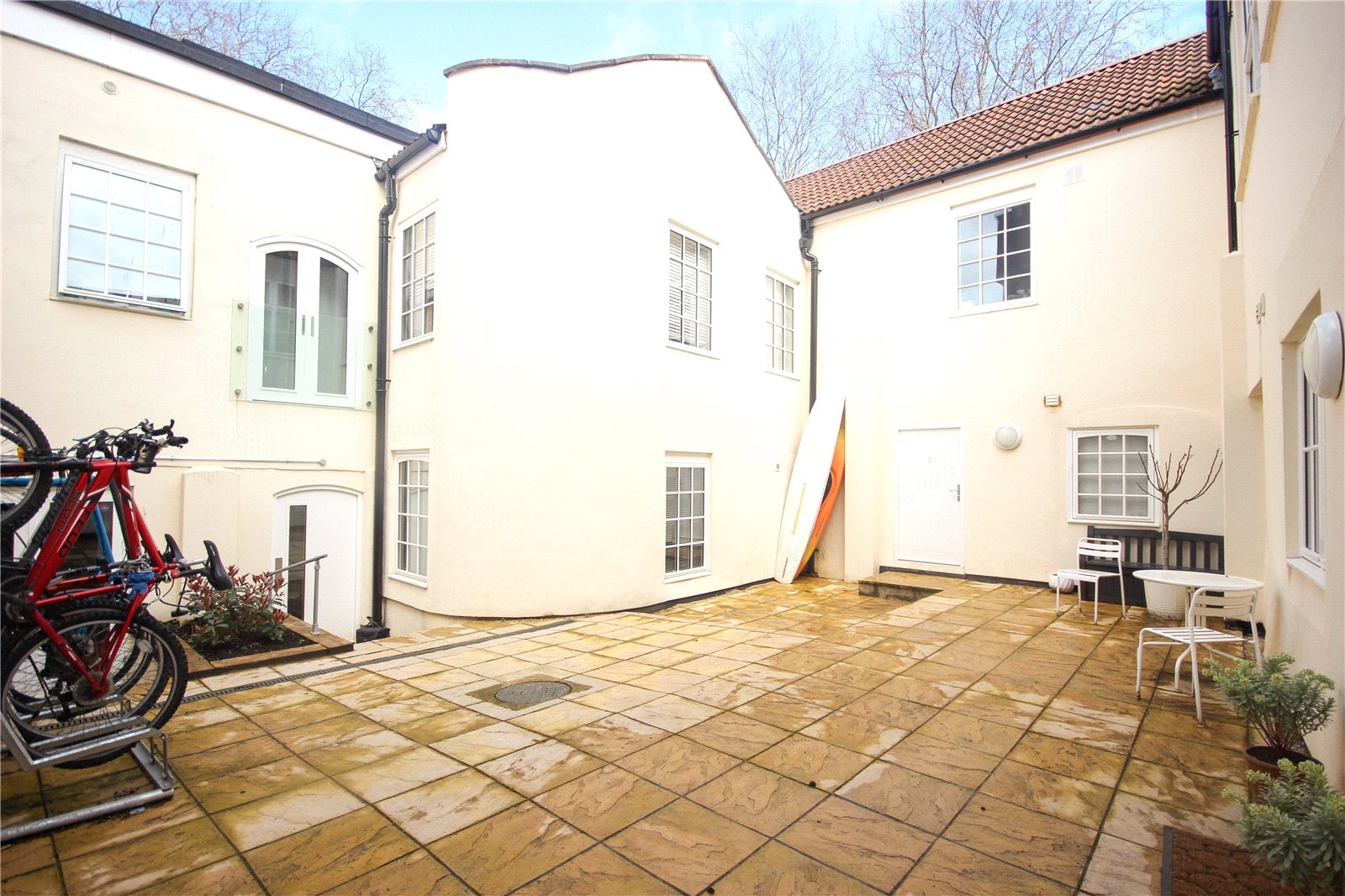 1 bedroom Flat to let in Old Market, Bristol