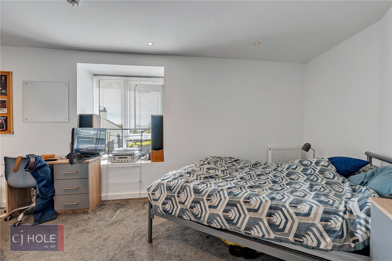 6 bedroom Flat to let in Horfield, Bristol