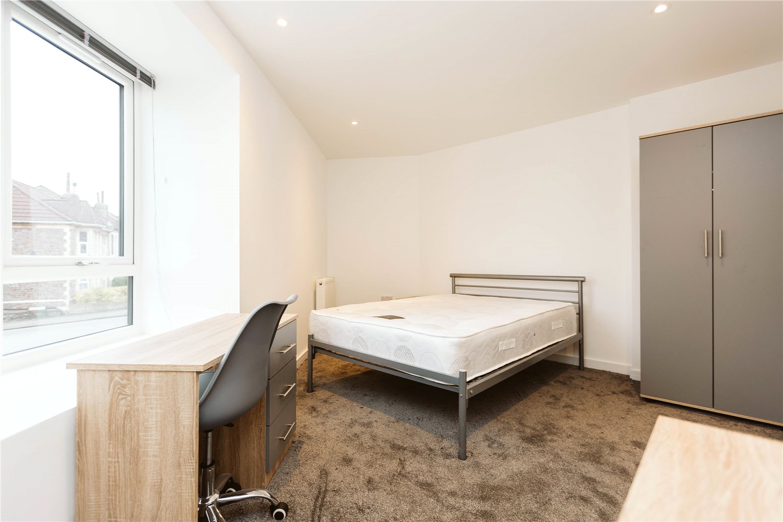 5 bedroom Flat to let in Horfield, Bristol