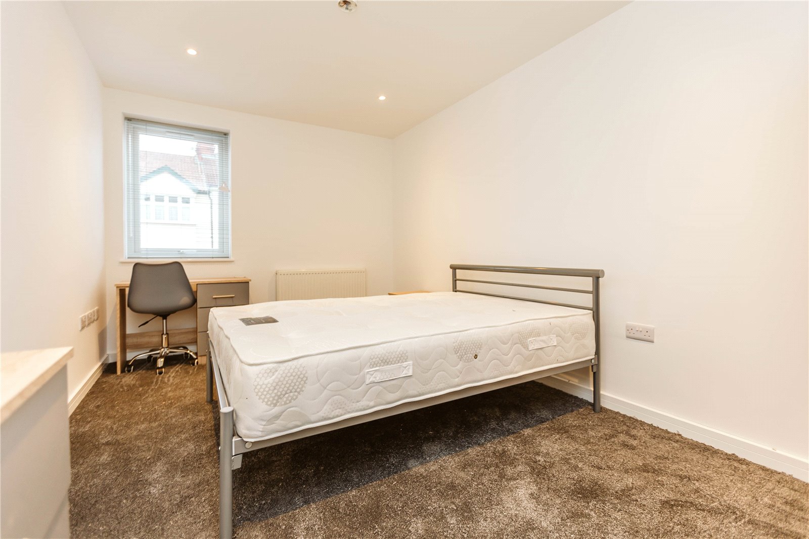 5 bedroom Flat to let in Horfield, Bristol