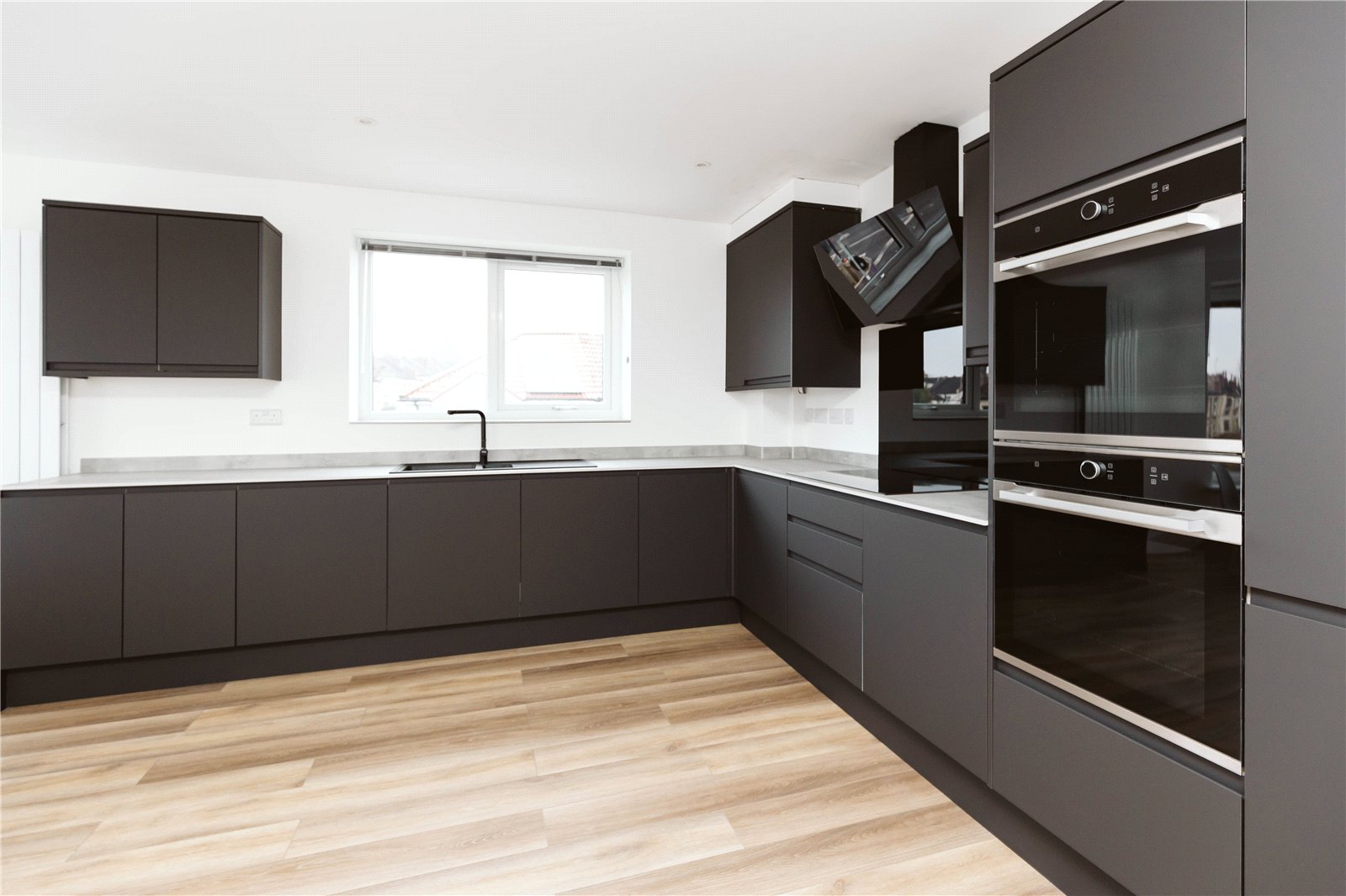 5 bedroom Flat to let in Horfield, Bristol