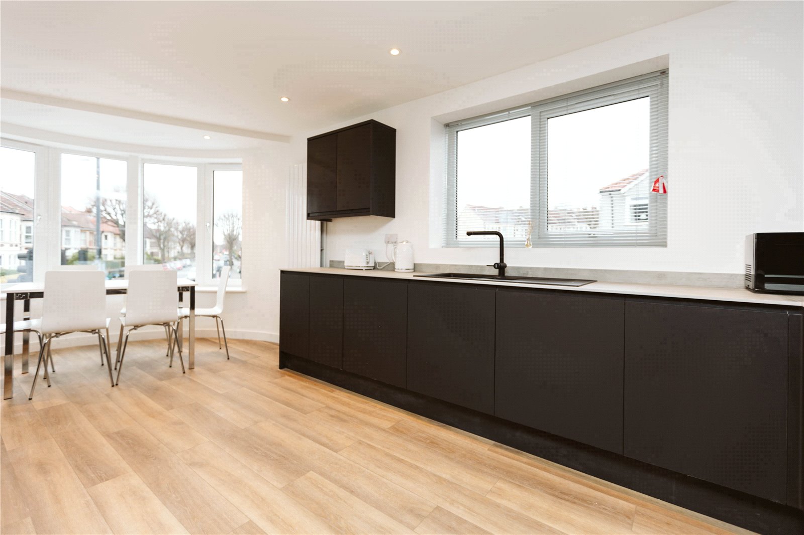 6 bedroom Flat to let in Horfield, Bristol