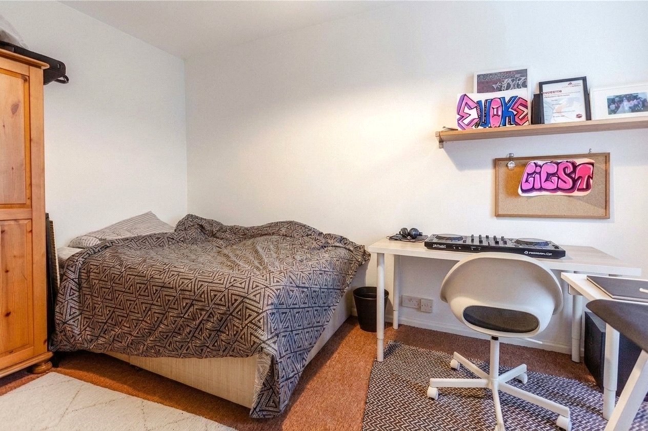7 bedroom House to let in Horfield, Bristol