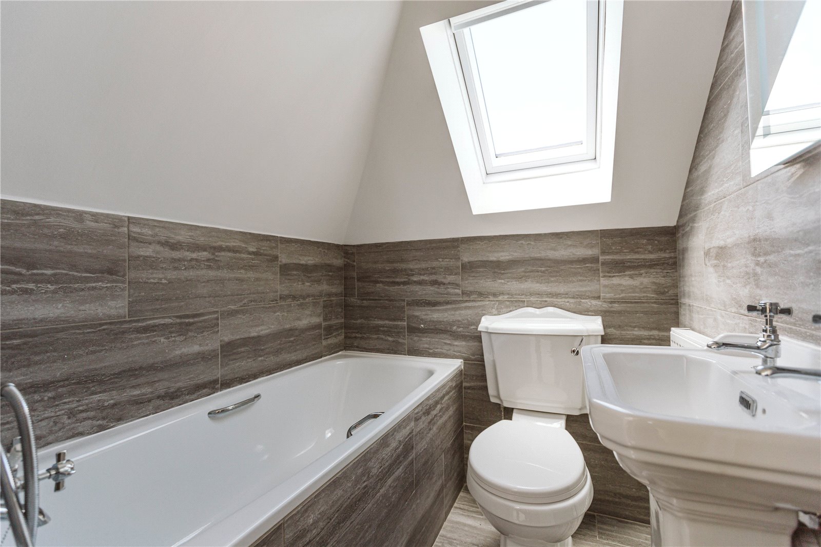 4 bedroom House to let in Knowle, Bristol