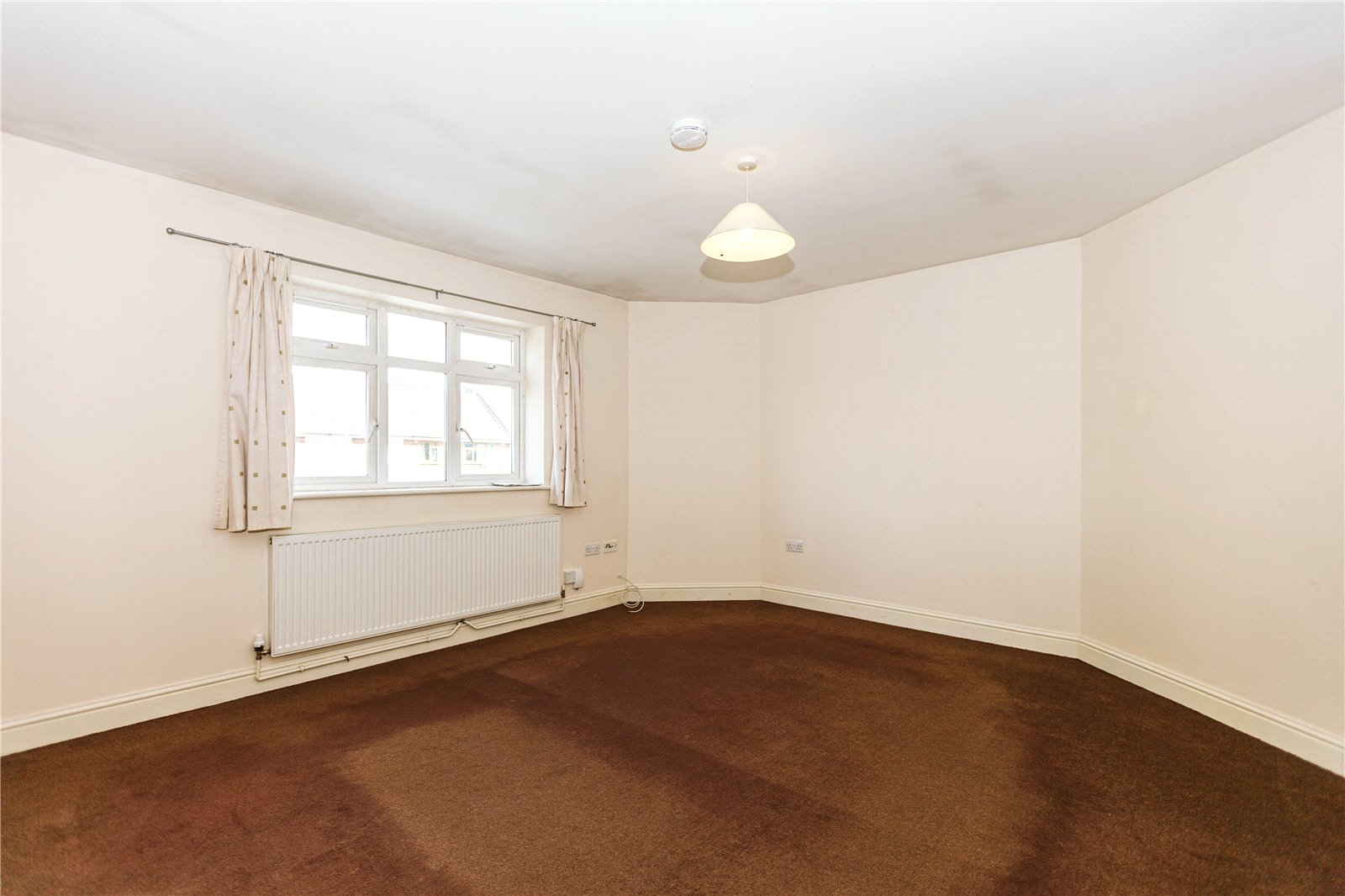 2 bedroom Flat to let in Henleaze, Bristol