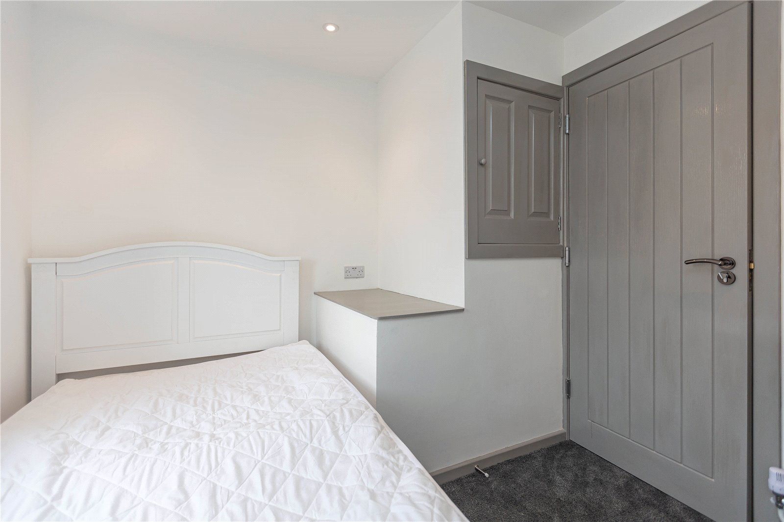 6 bedroom House to let in Bristol